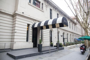 live hotel